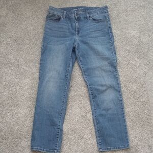 Chicos Straight Leg Size 1.5 Short Jeans